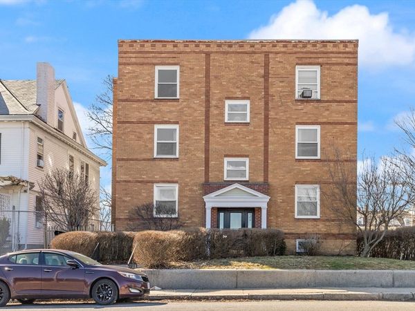 31 Chestnut St, Unit 5, Worcester, MA 01609