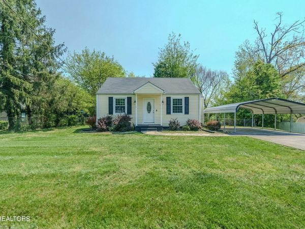 706 Henrietta Drive, Knoxville, TN 37912