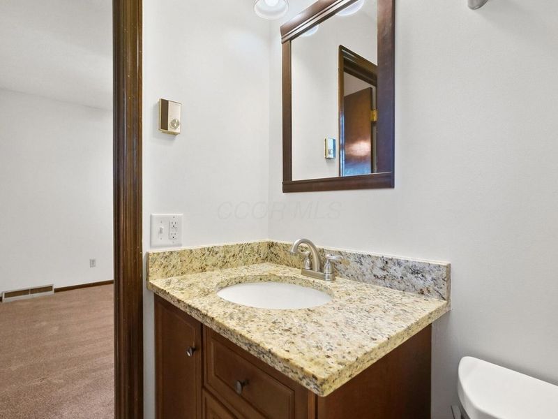 1256 Francisco Road, Columbus, OH 43220 Photo 22