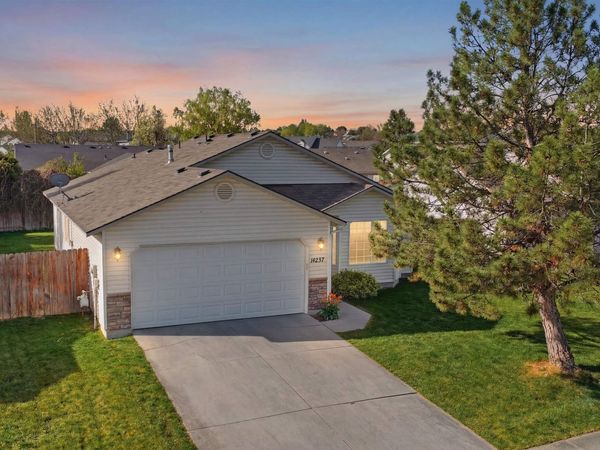 14237 Carolina St, Caldwell, ID 83607
