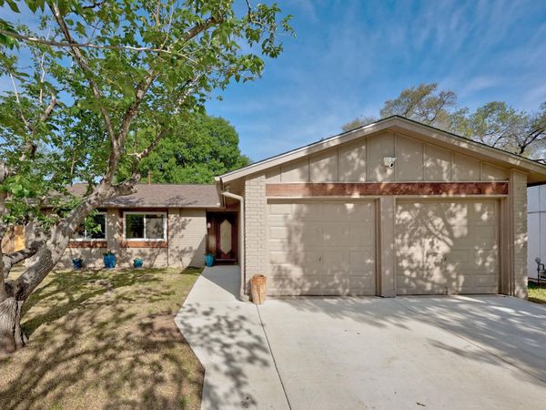 7810 Woodcroft DR, Austin, TX 78749