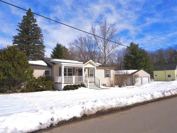 201 Franklin Street, Boyne City, MI 49712