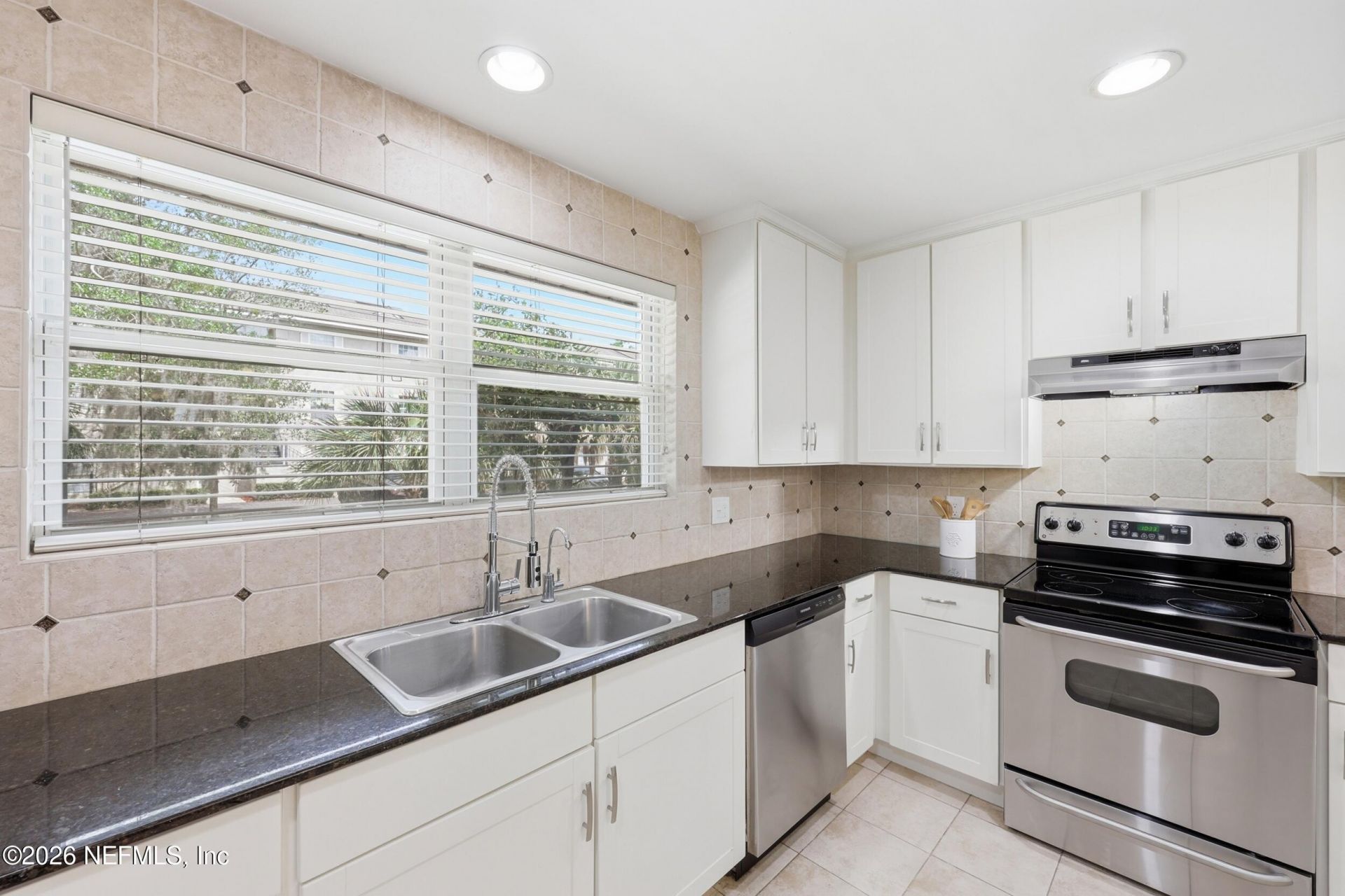 1524 Shirl Lane, Jacksonville, FL 32207 Photo