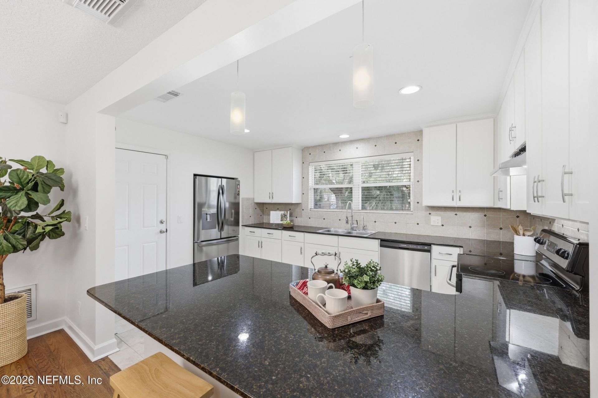 1524 Shirl Lane, Jacksonville, FL 32207 Photo