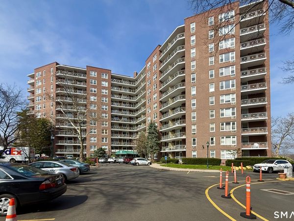 91 Strawberry Hill, Unit 334, Stamford, CT 06902