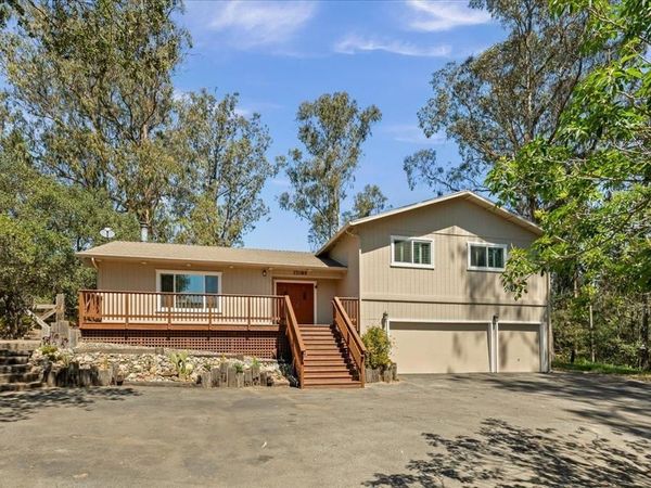 17089 Mcguffie Road, Salinas, CA 93907