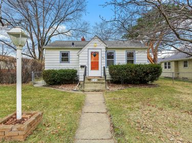 621 White Bear Avenue, Saint Paul, MN 55106