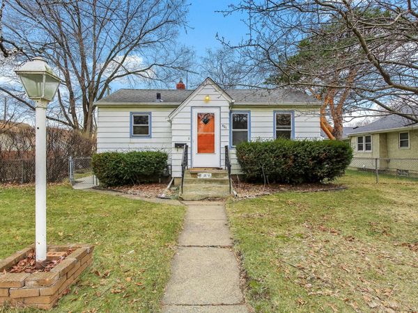 621 White Bear Avenue, Saint Paul, MN 55106