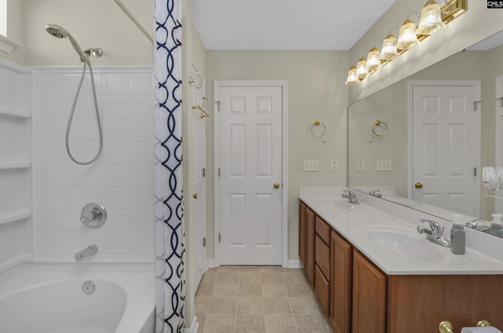 5 Woodhouse Court Photo 48