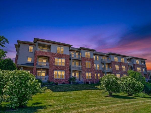 6402 MILWAUKEE Street, Unit 203, Madison, WI 53718