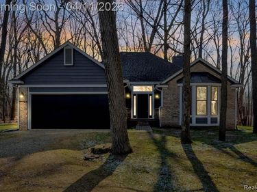 10557 Skeman Road, Brighton Twp, MI 48114