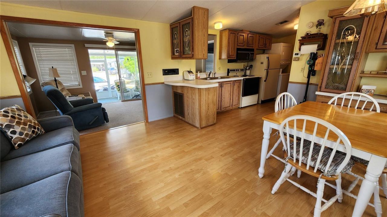 3333 26th Avenue E, Unit 5, Bradenton, FL 34208 Photo