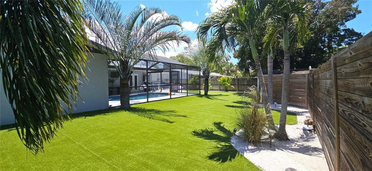 3698 61st Way N, Saint Petersburg, FL 33710 Photo