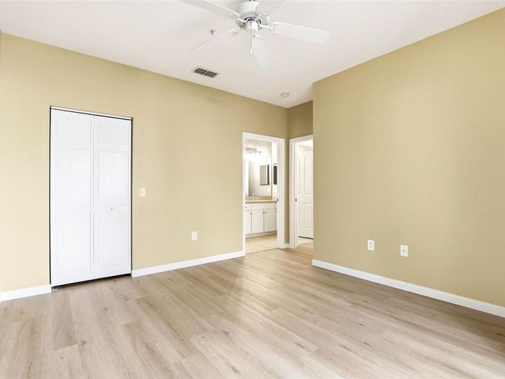 6010 Newport Lane, Unit 103, Orlando, FL 32821