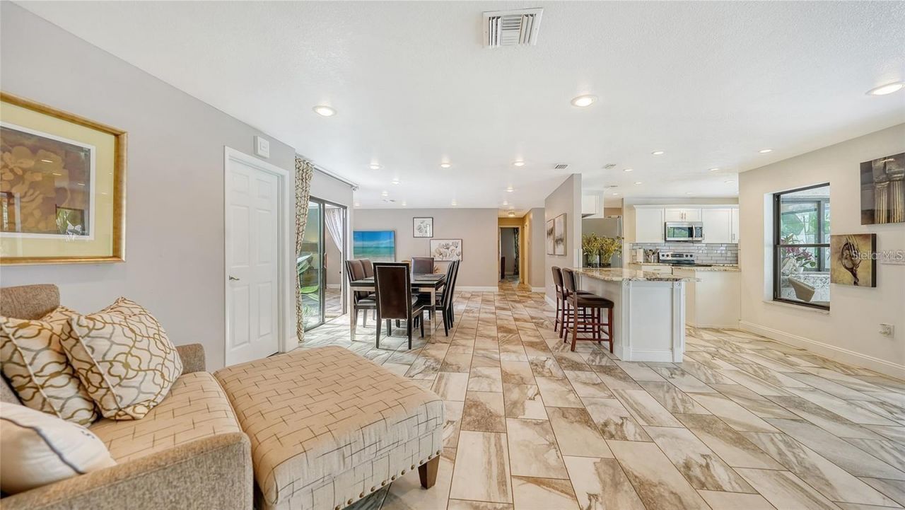3842 Glen Oaks Manor Drive, Sarasota, FL 34232 Photo