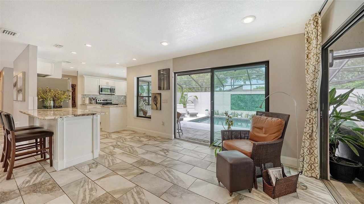 3842 Glen Oaks Manor Drive, Sarasota, FL 34232 Photo