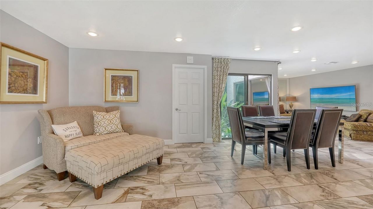 3842 Glen Oaks Manor Drive, Sarasota, FL 34232 Photo