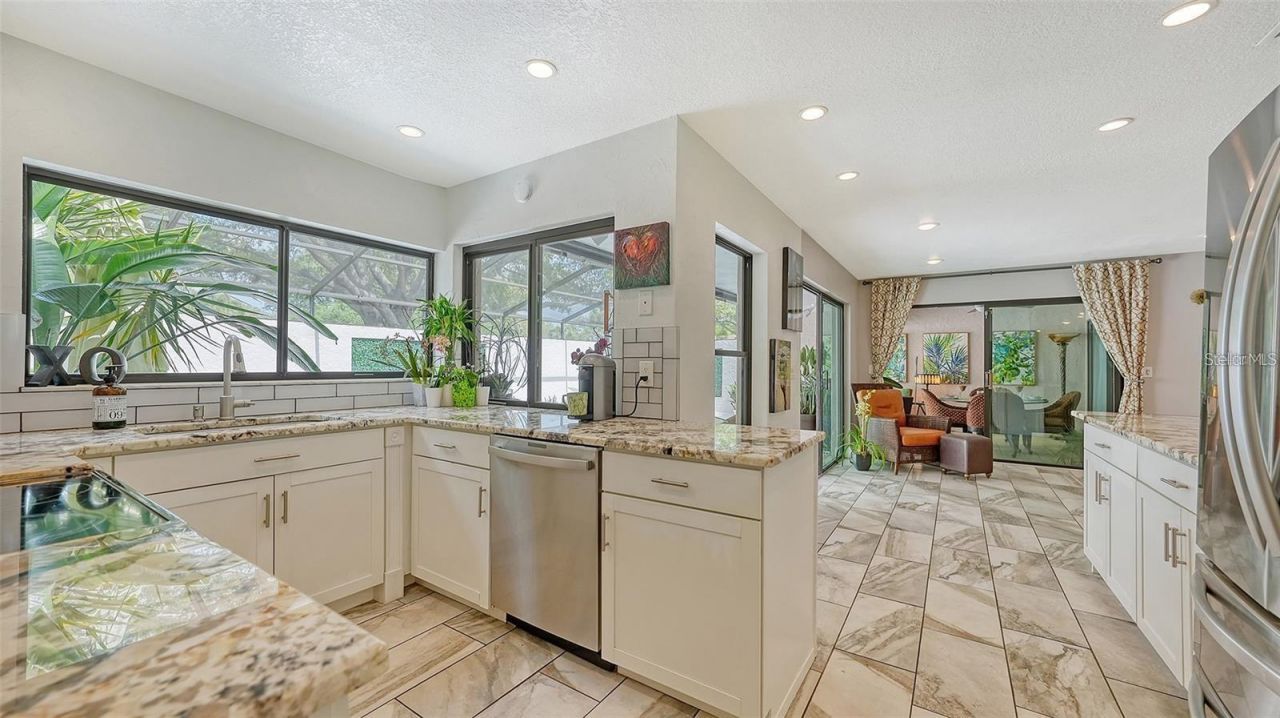 3842 Glen Oaks Manor Drive, Sarasota, FL 34232 Photo