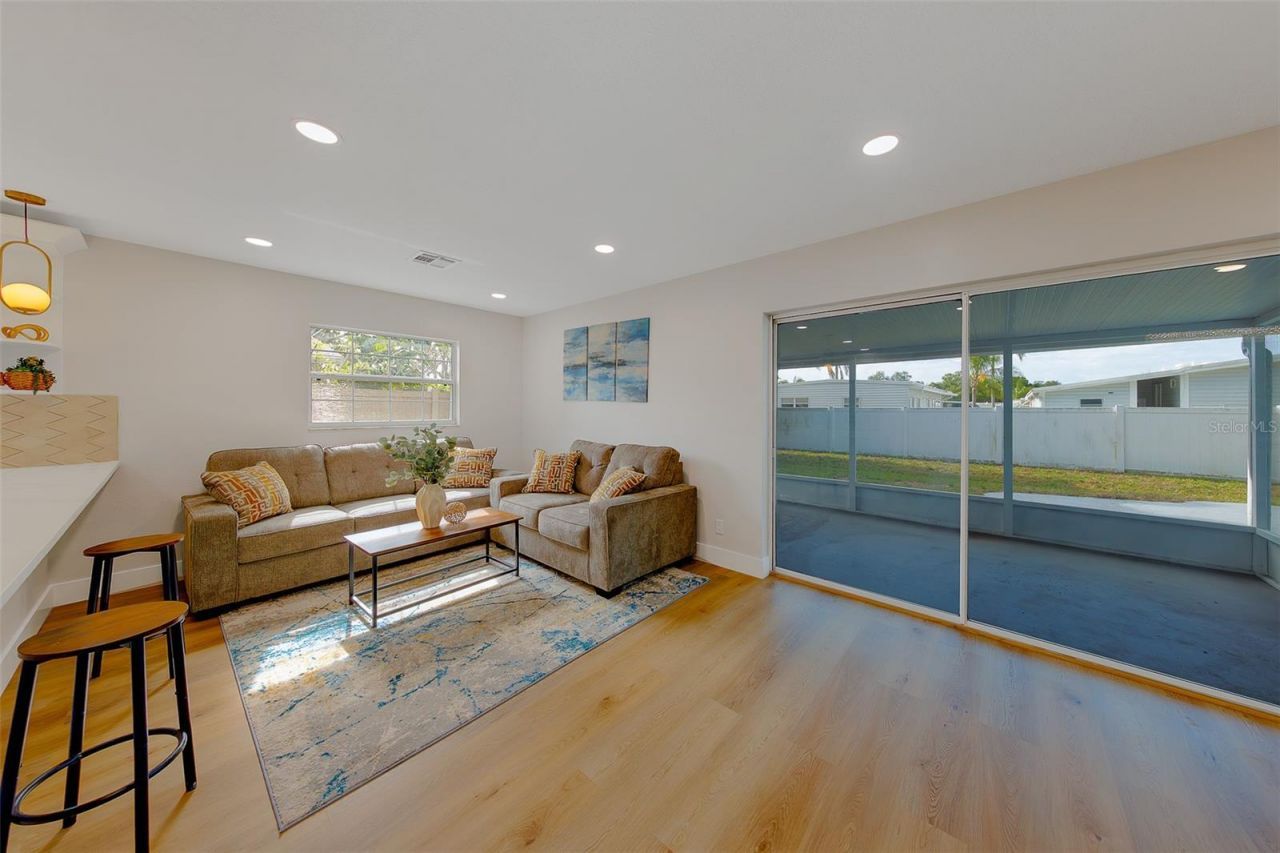 3426 7th Avenue Se, Largo, FL 33771 Photo