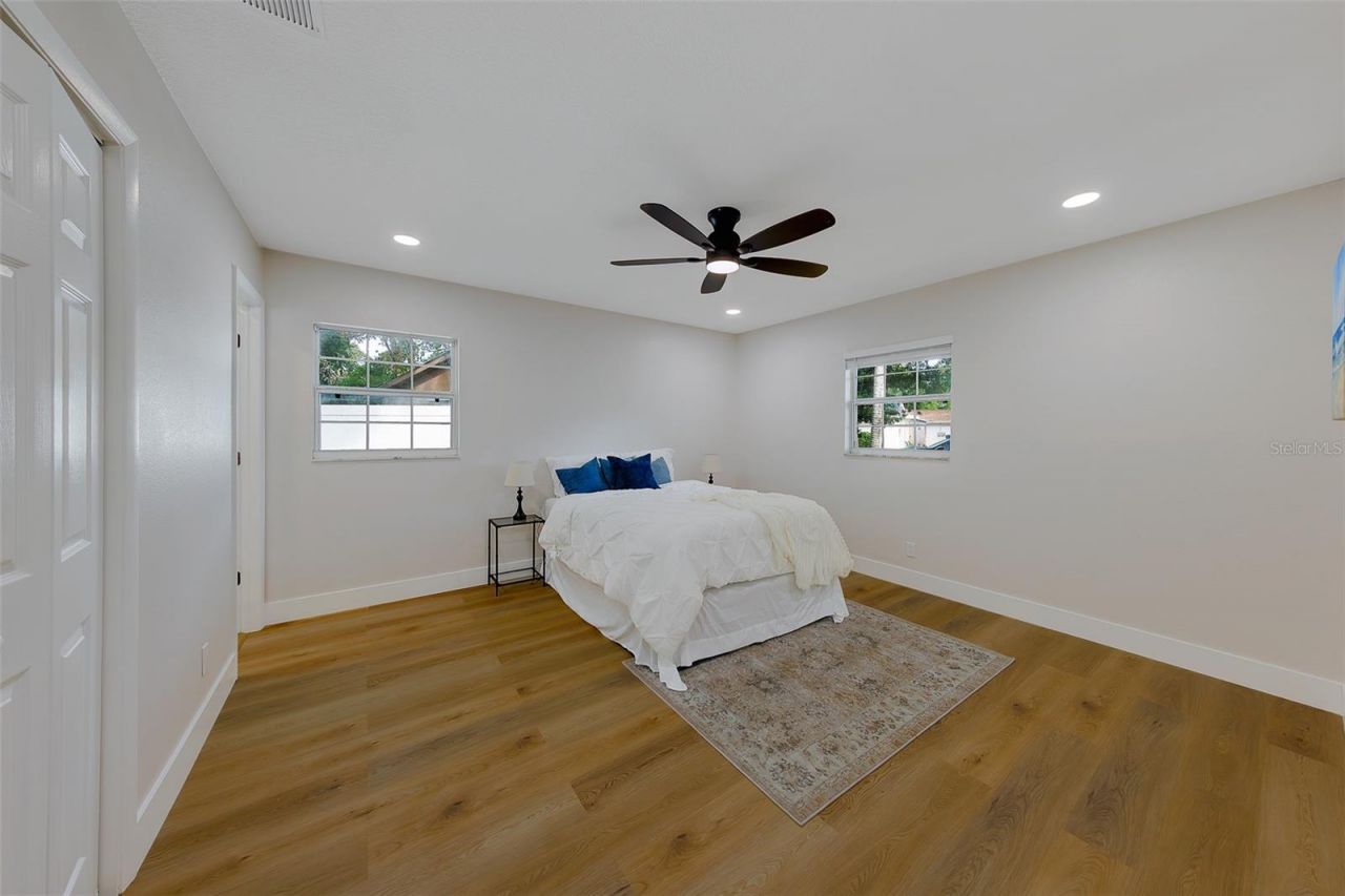 3426 7th Avenue Se, Largo, FL 33771 Photo