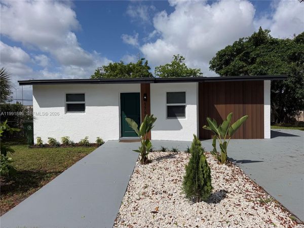 1766 Lauderdale Manor Dr , Fort Lauderdale, FL 33311