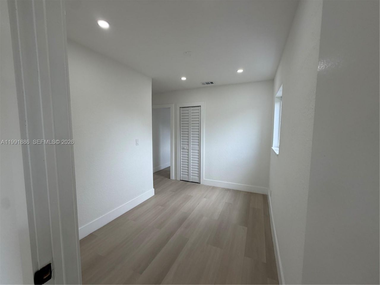 1766 Lauderdale Manor Dr, Fort Lauderdale, FL 33311 Photo