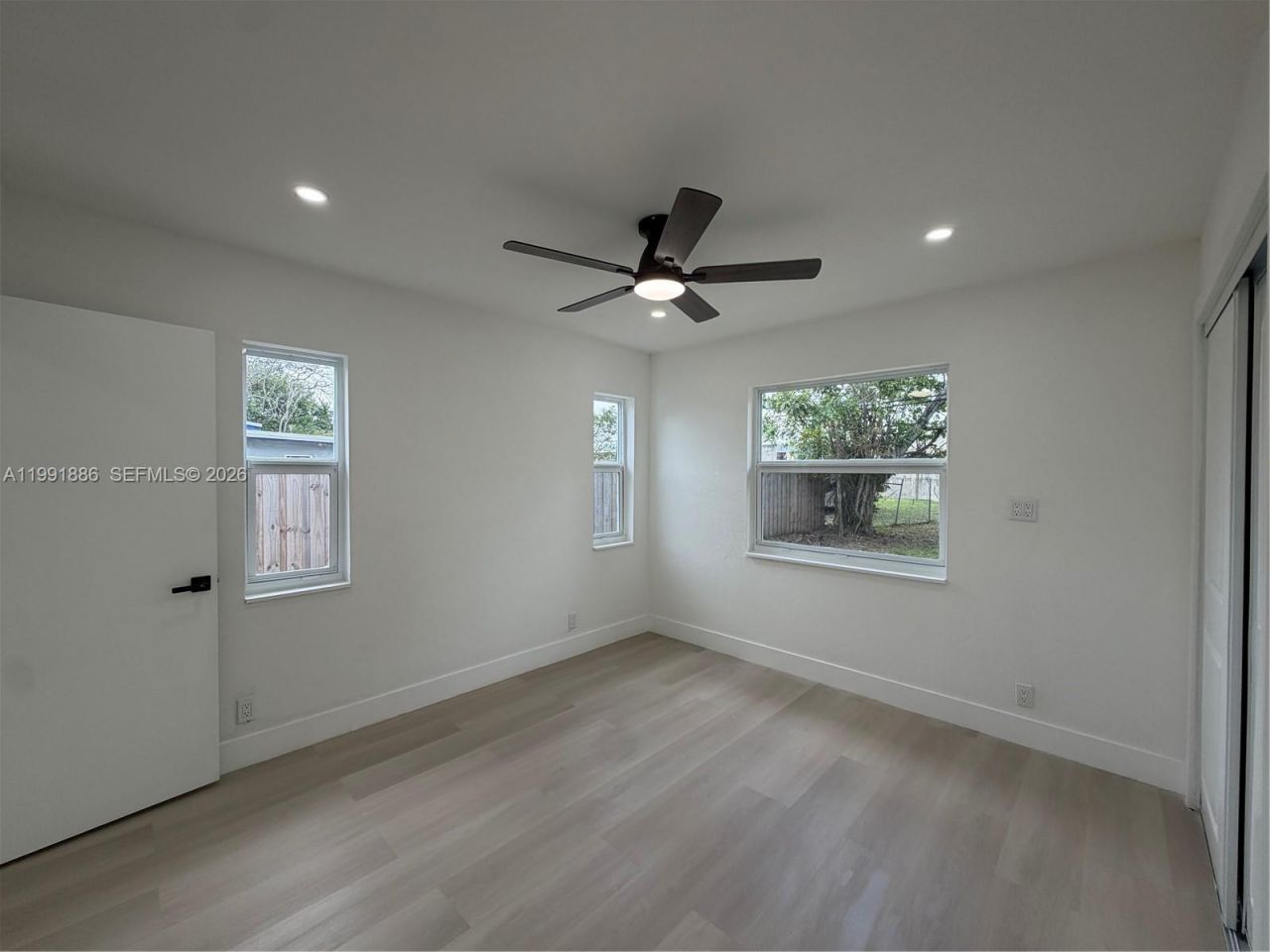 1766 Lauderdale Manor Dr, Fort Lauderdale, FL 33311 Photo