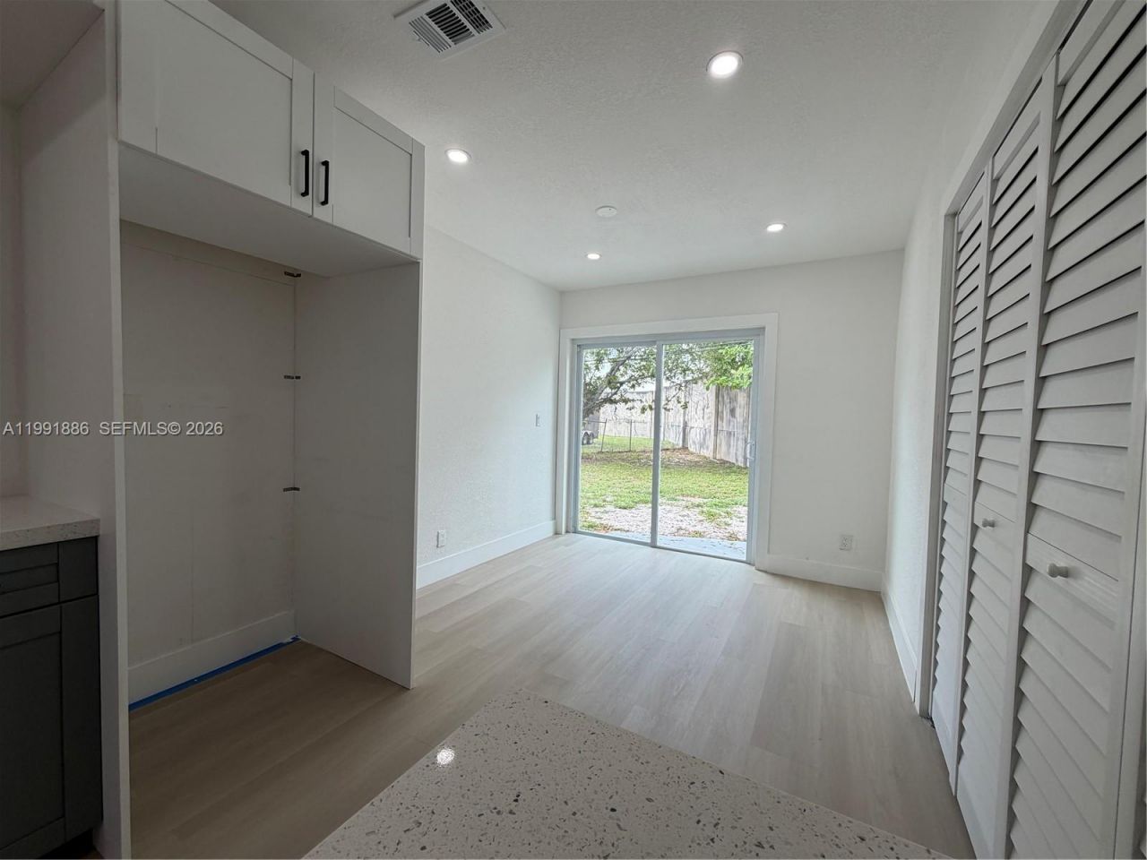 1766 Lauderdale Manor Dr, Fort Lauderdale, FL 33311 Photo