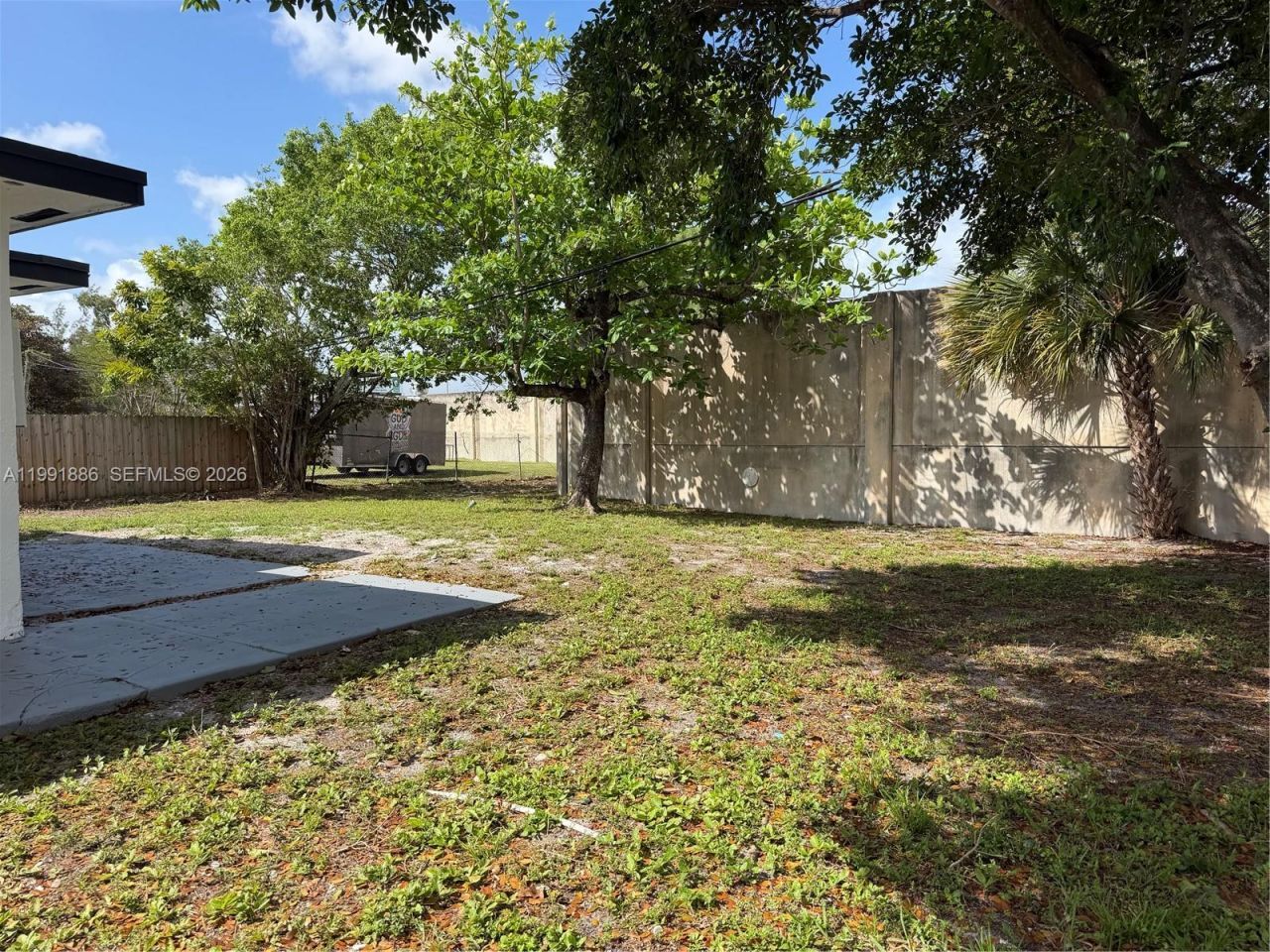 1766 Lauderdale Manor Dr, Fort Lauderdale, FL 33311 Photo