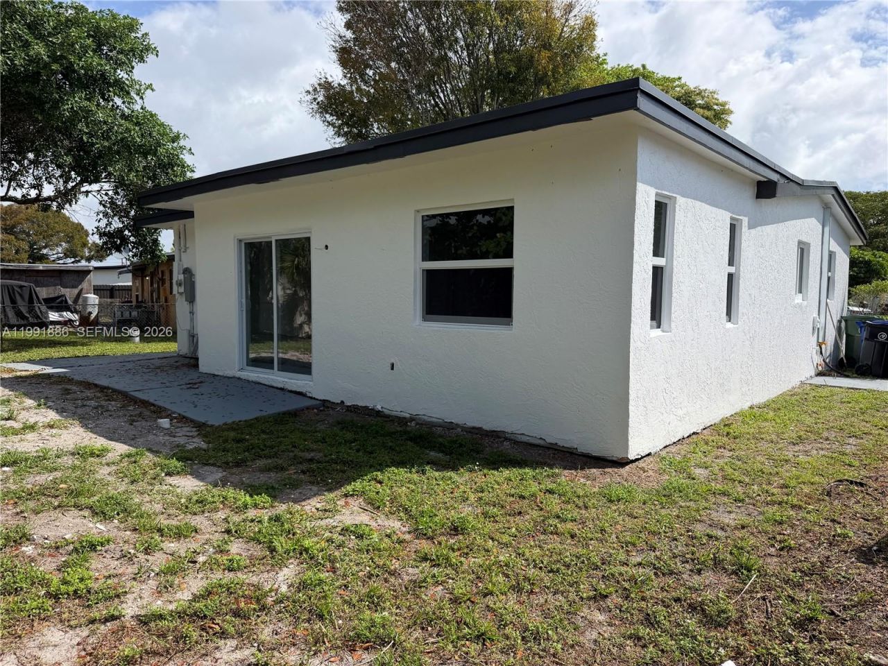 1766 Lauderdale Manor Dr, Fort Lauderdale, FL 33311 Photo