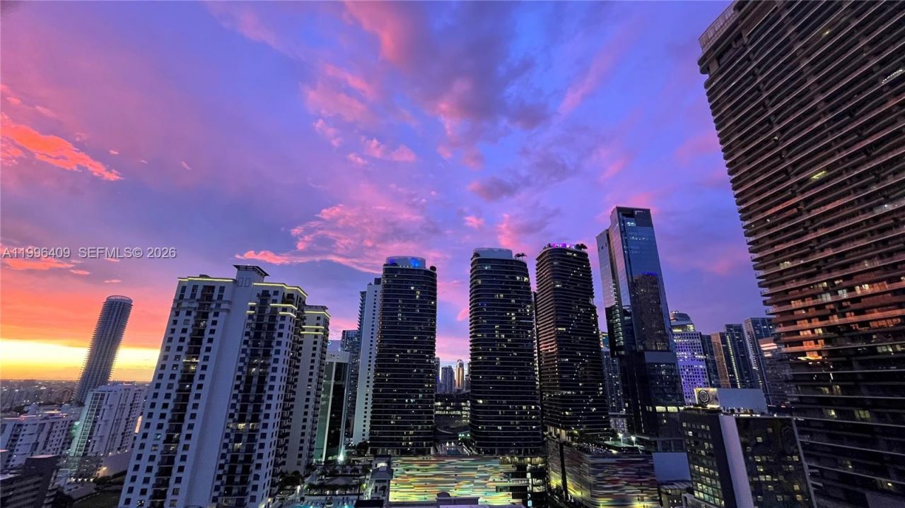 1111 SW 1st Ave, Unit 2721-N, Miami, FL 33130 Photo