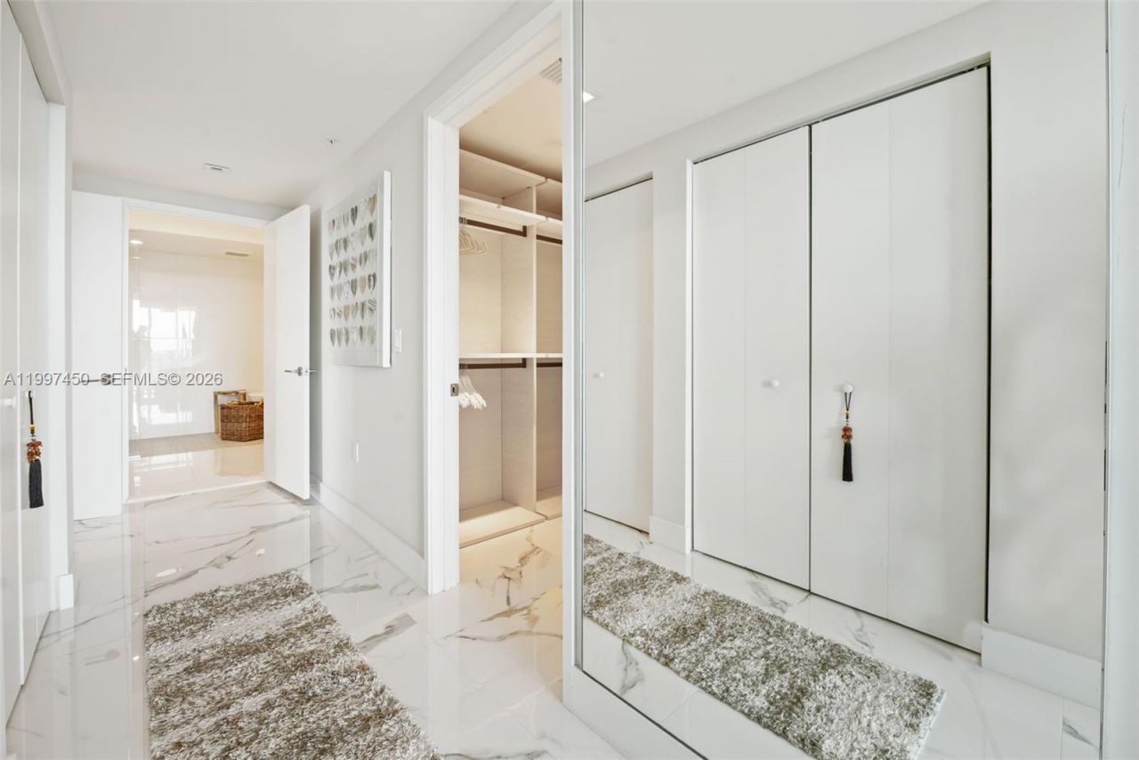 330 Sunny Isles Blvd, Unit 5-2102, Sunny Isles Beach, FL 33160 Photo
