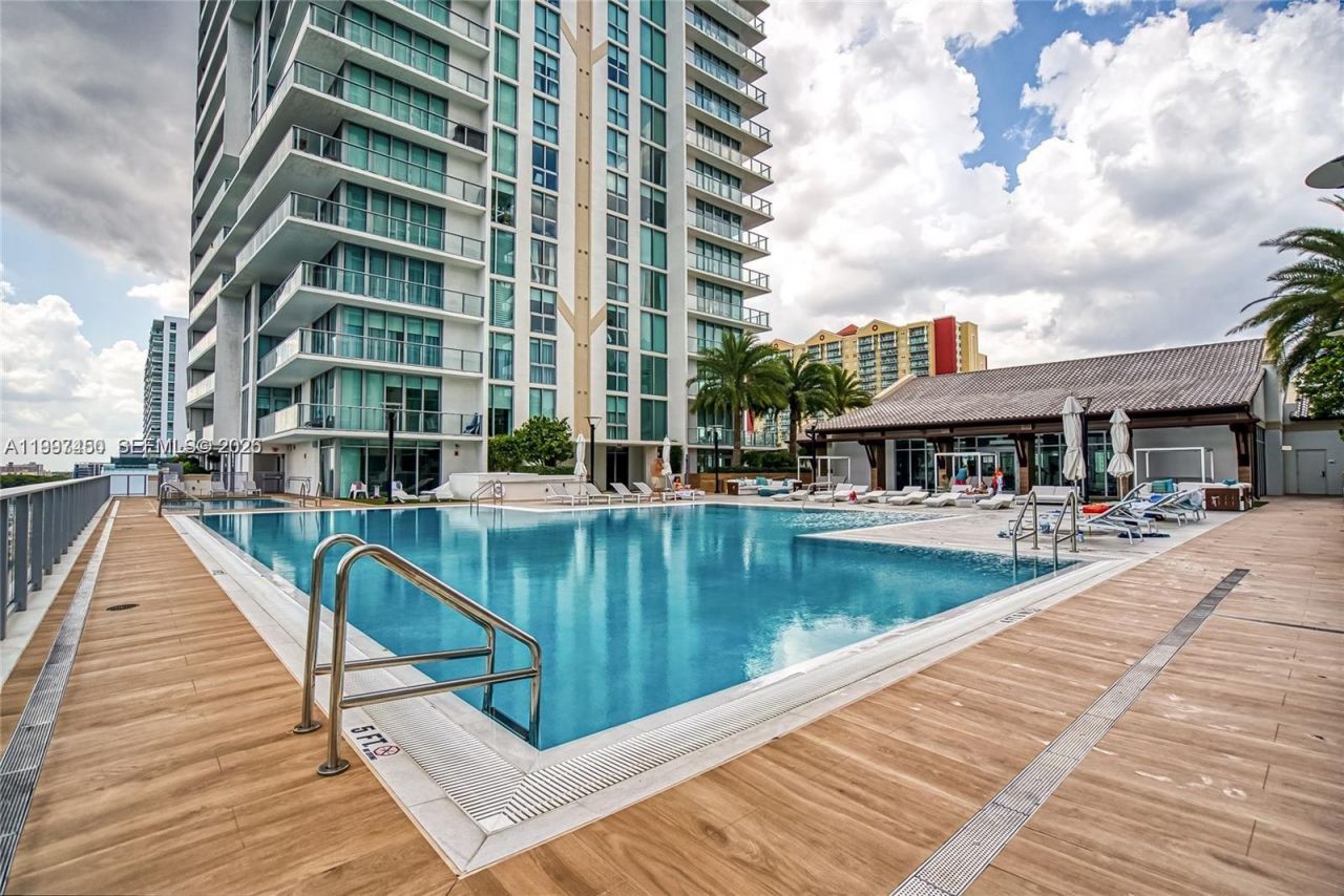 330 Sunny Isles Blvd, Unit 5-2102, Sunny Isles Beach, FL 33160 Photo