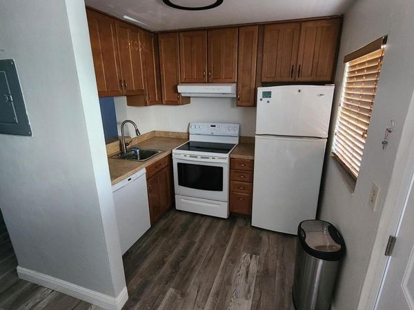 633 NE 2nd Avenue, Unit 14, Fort Lauderdale, FL 33304