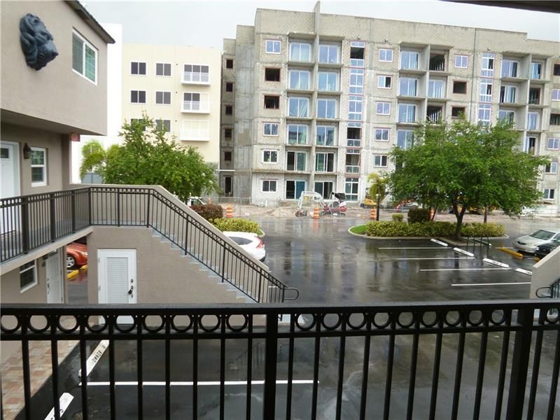 633 NE 2nd Avenue, Unit 14, Fort Lauderdale, FL 33304 Photo
