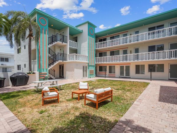 1857 Jefferson Street, Unit 201, Hollywood, FL 33020
