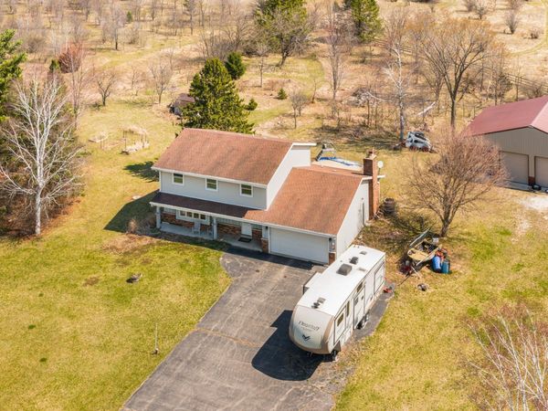 S107W36898 Annice Ln, Eagle, WI 53119