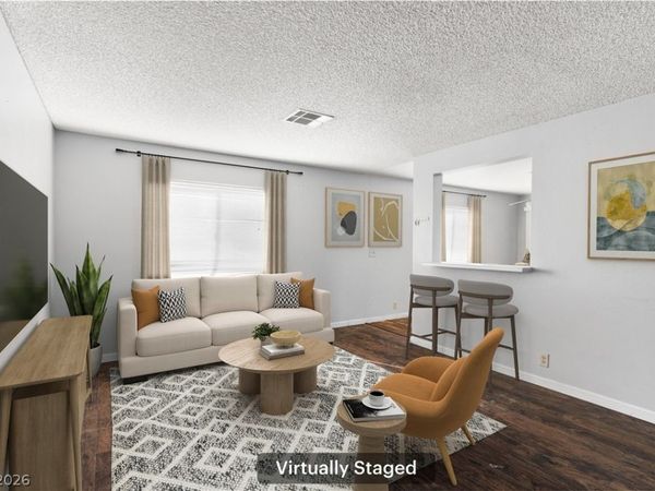 5191 Pioneer Avenue, Unit 204, Las Vegas, NV 89146