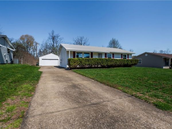 1993 Kelsey Drive , Cuyahoga Falls, OH 44221