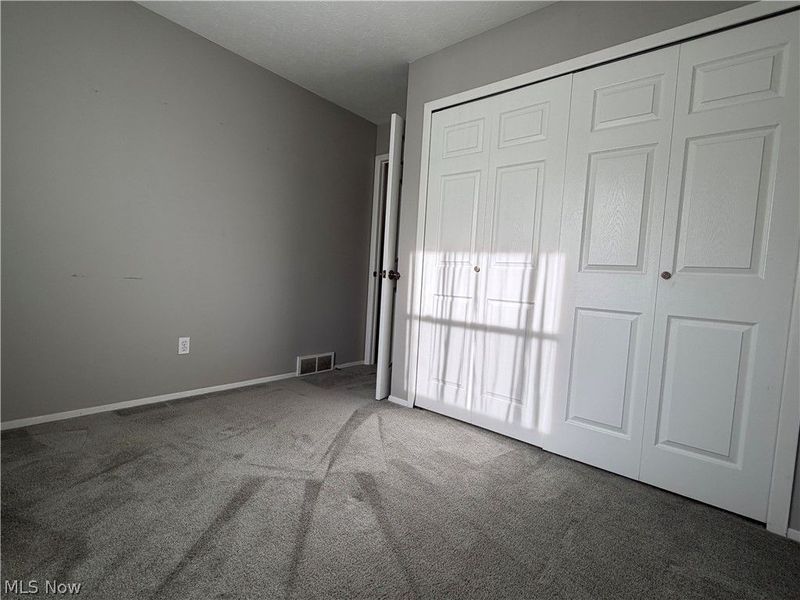 4027 Crest Drive , Cleveland, OH 44109 Photo 5