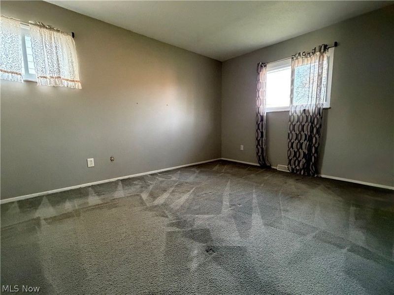 4027 Crest Drive , Cleveland, OH 44109 Photo 7