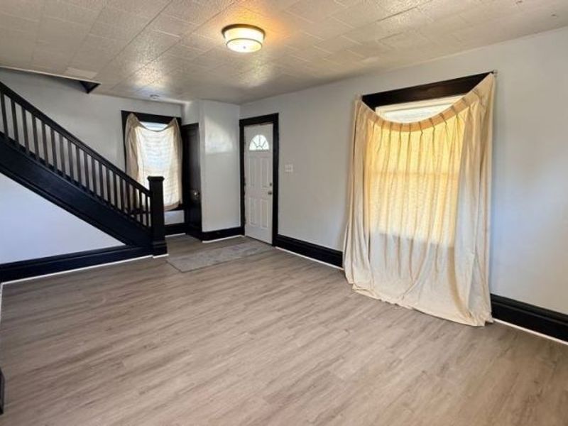 1432 League Street , Akron, OH 44305 Photo 11