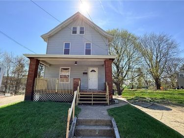 1432 League Street, Akron, OH 44305