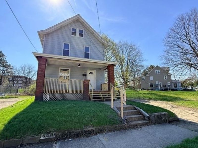 1432 League Street , Akron, OH 44305 Photo 2