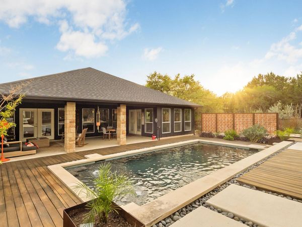 2 Crooked Arrow CT, Wimberley, TX 78676