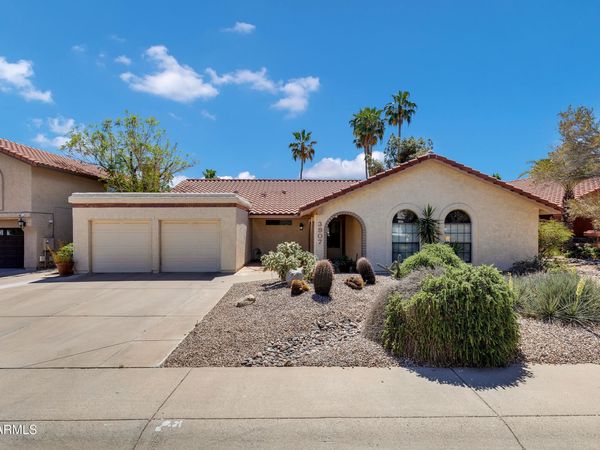 3907 E COCONINO Street, Phoenix, AZ 85044
