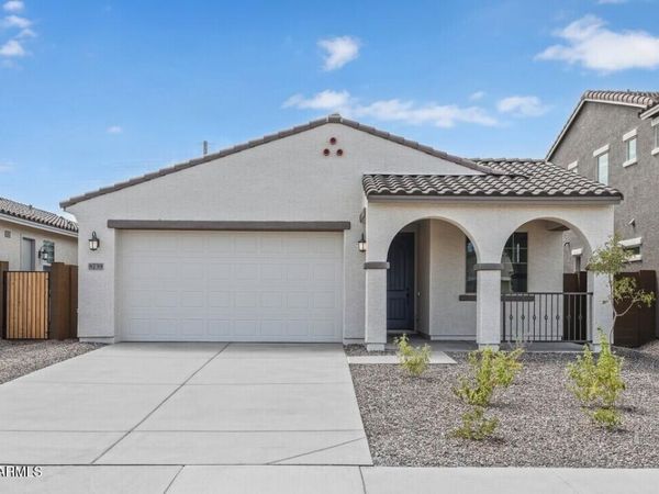 8739 W PASADENA Avenue, Glendale, AZ 85305