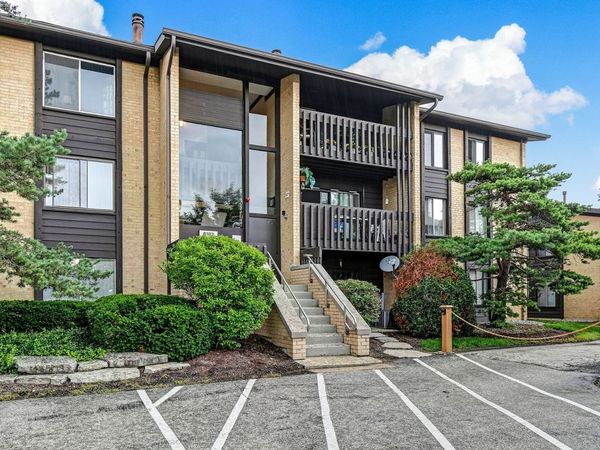 6182 Pinewood Court , Unit 107, Willowbrook, IL 60527