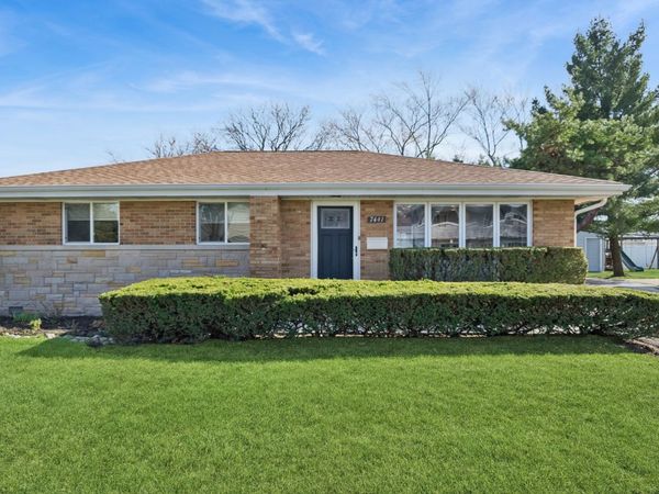 7441 Lake Street , Morton Grove, IL 60053
