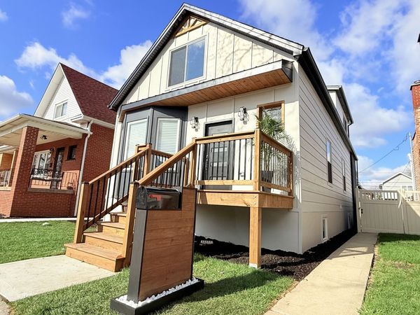 2222 Highland Avenue , Berwyn, IL 60402